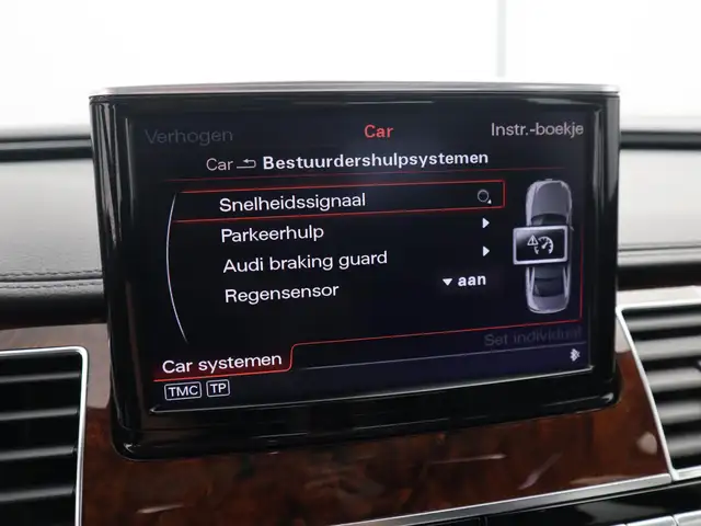 Audi A8 view 12