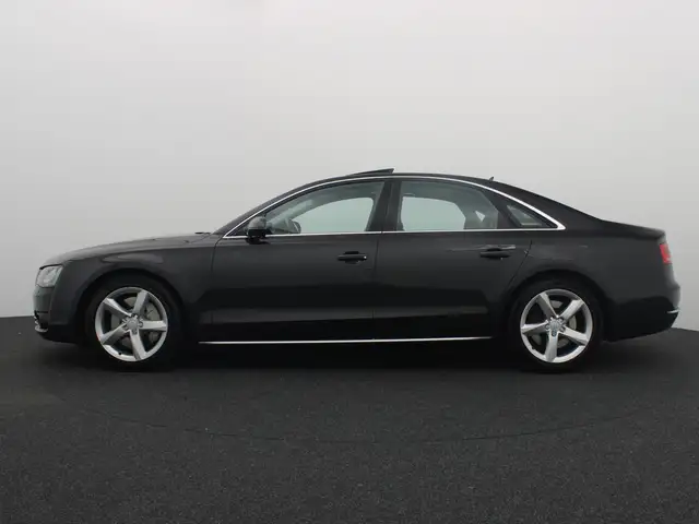 Audi A8 view 2