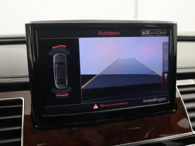 Audi A8 view 7