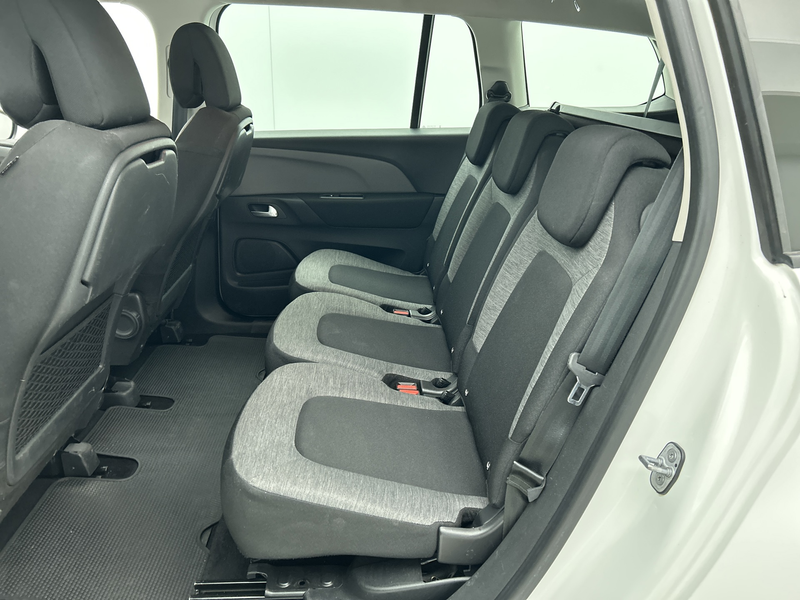Citroen Grand C4 Picasso 1.2 PureTech Business | 7 Persoons | CarPlay | Nav — photo 19