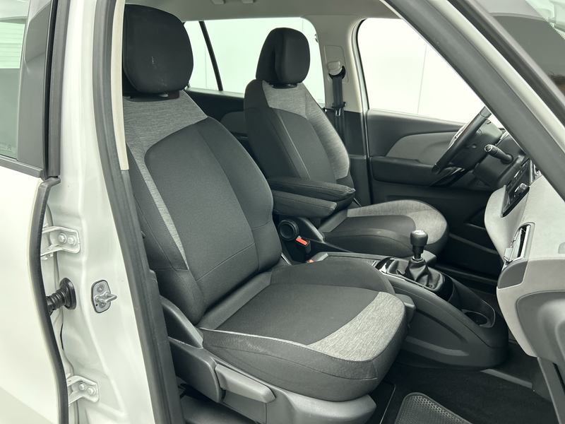 Citroen Grand C4 Picasso 1.2 PureTech Business | 7 Persoons | CarPlay | Nav — photo 13