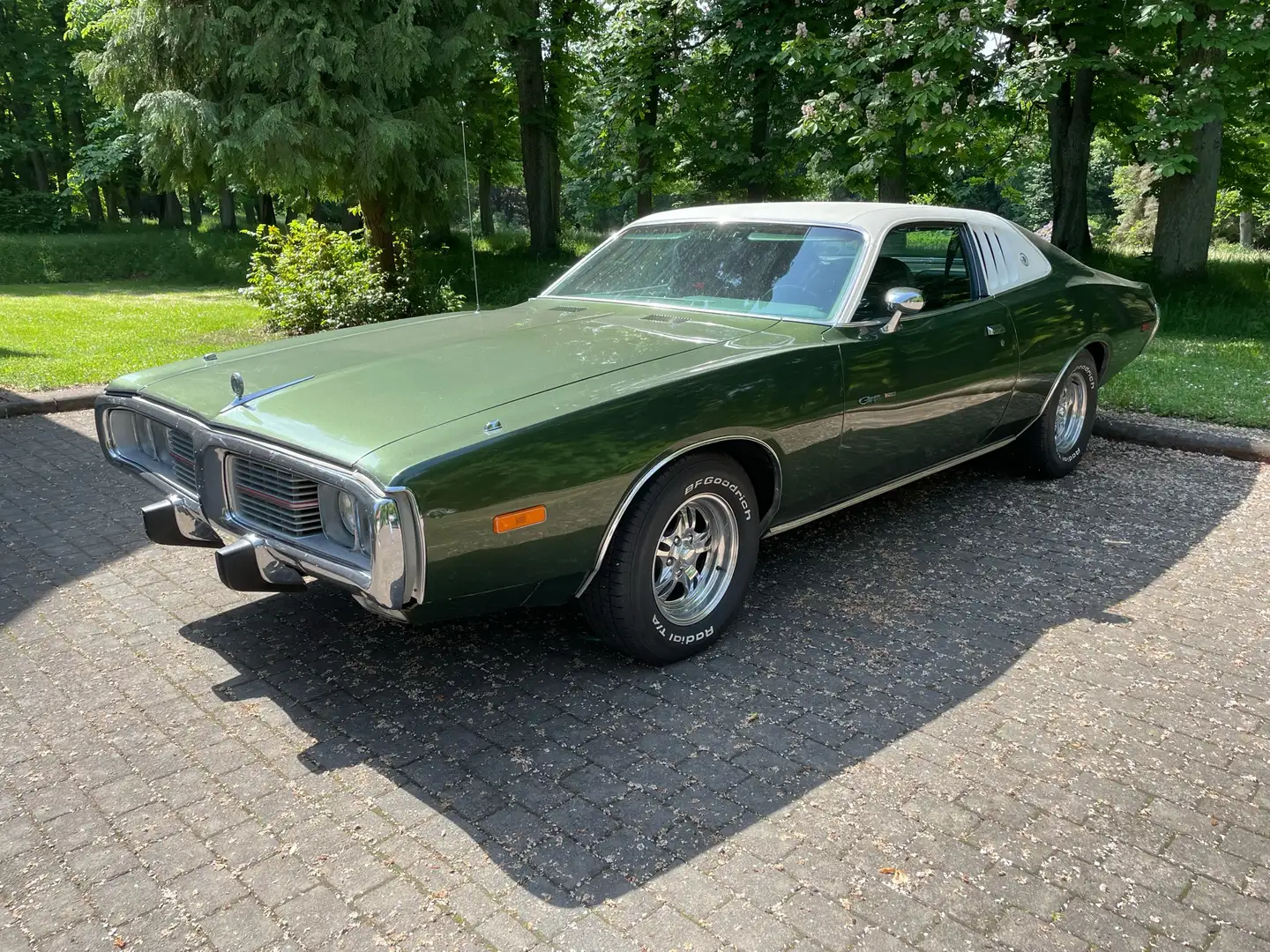 Dodge Charger Brougham Green - 1