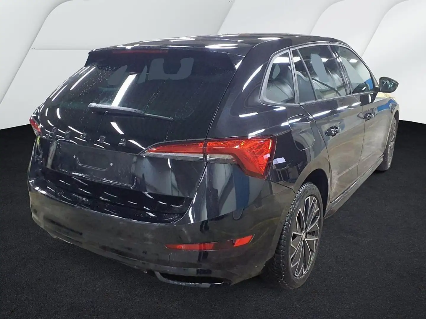 Skoda Scala 1.5 TSI Monte Carlo DSG Navi LED Panorama Zwart - 2