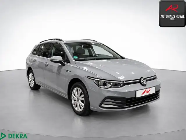 Volkswagen Golf view 4
