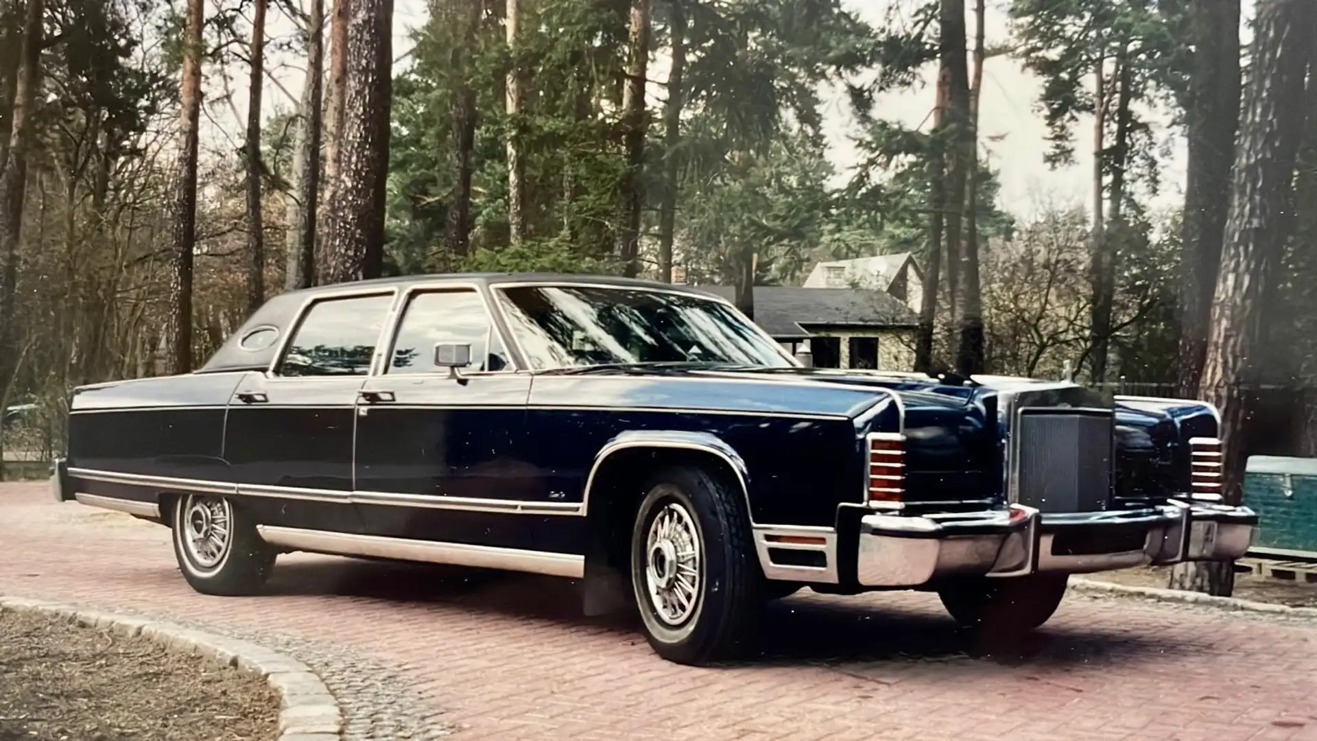 Lincoln Continental Mark 5, Town Car - 1