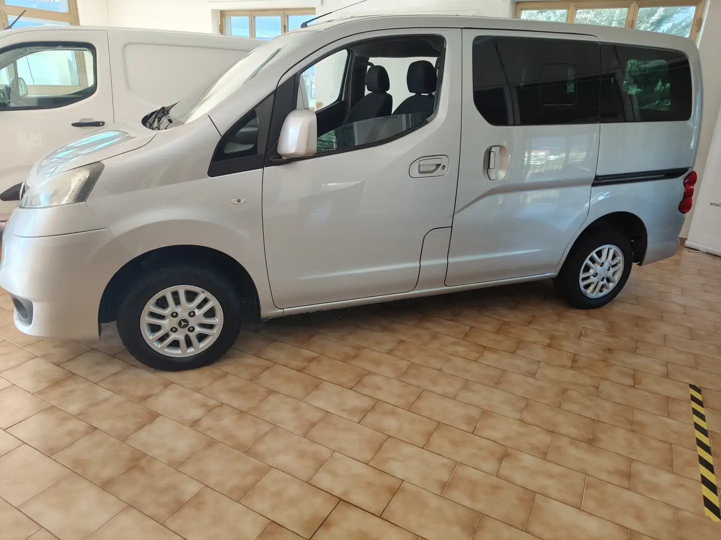 Nissan Evalia Evalia 1.5 dci N-Tec 110cv my13 Argento - 2
