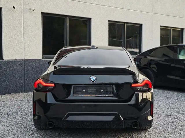 BMW 2 Series view 3