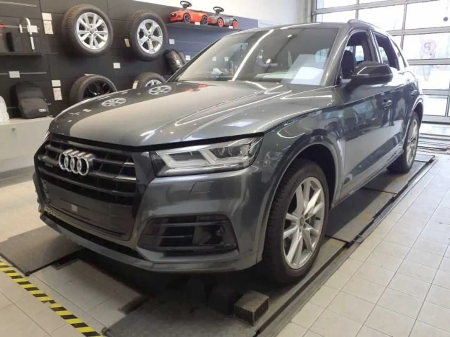 Audi Q5 50 TFSI e quattro sport S line*Navi*LED*HUD*P Grau - 2