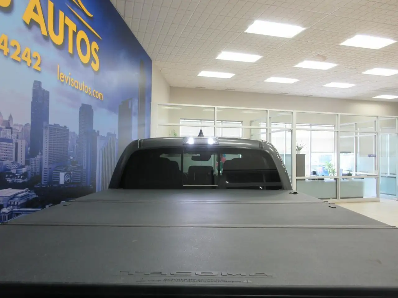 Toyota Tacoma снимка Toyota Tacoma