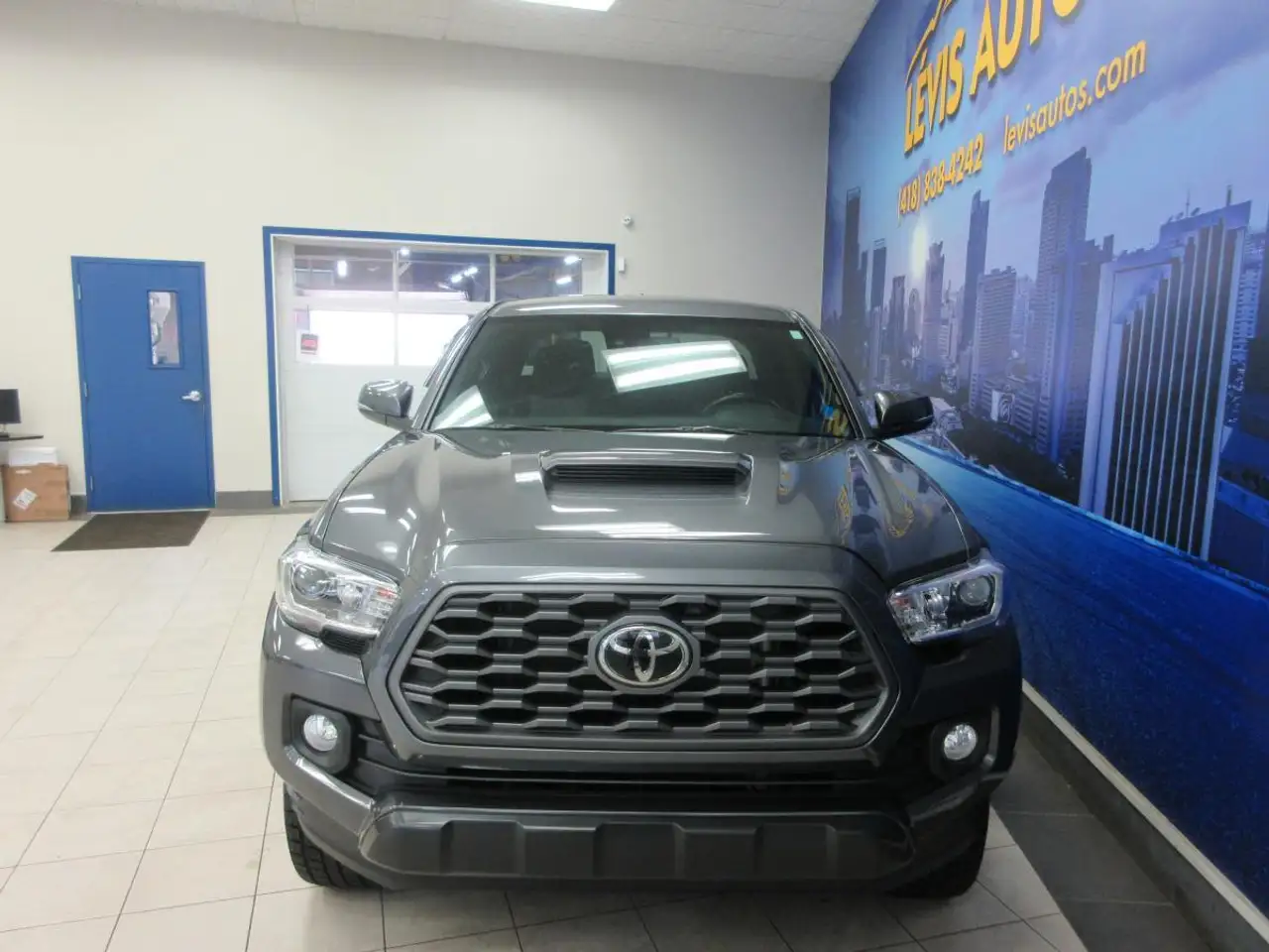 Toyota Tacoma снимка Toyota Tacoma