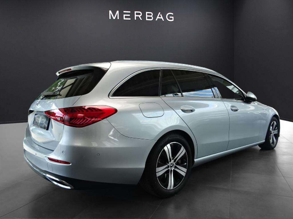 Mercedes-Benz C 220