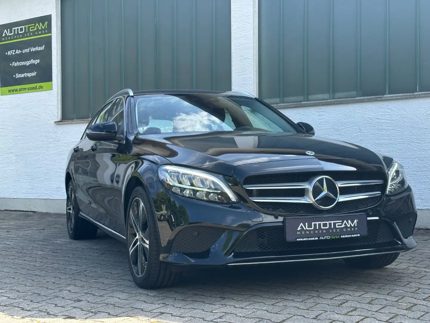 Mercedes-Benz C 300 T de*AVANTGARDE*1-HAND*KAMERA*LED*CARPLAY Zwart - 2