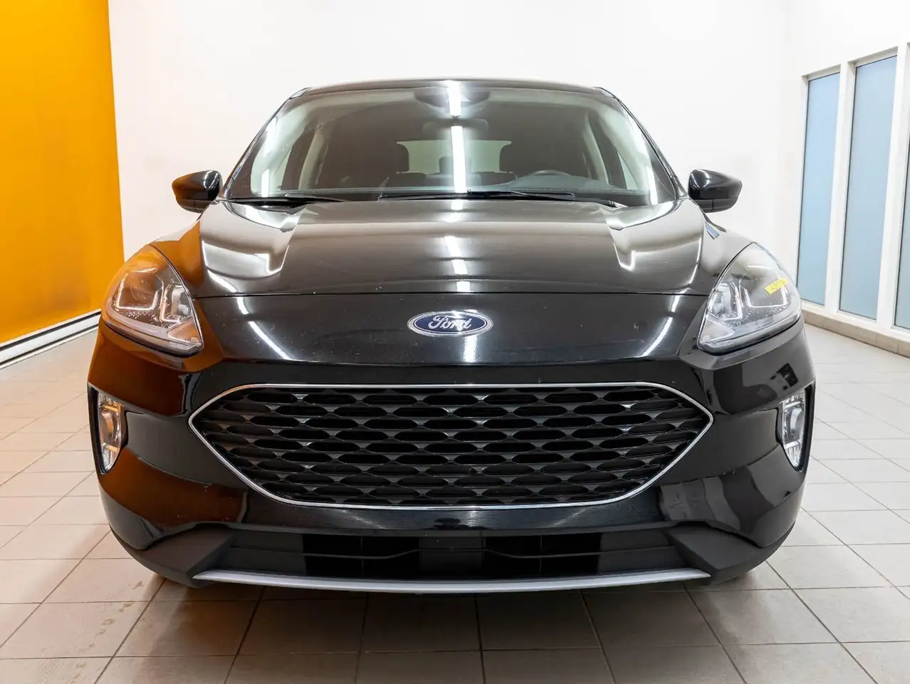 Ford Escape снимка Ford Escape