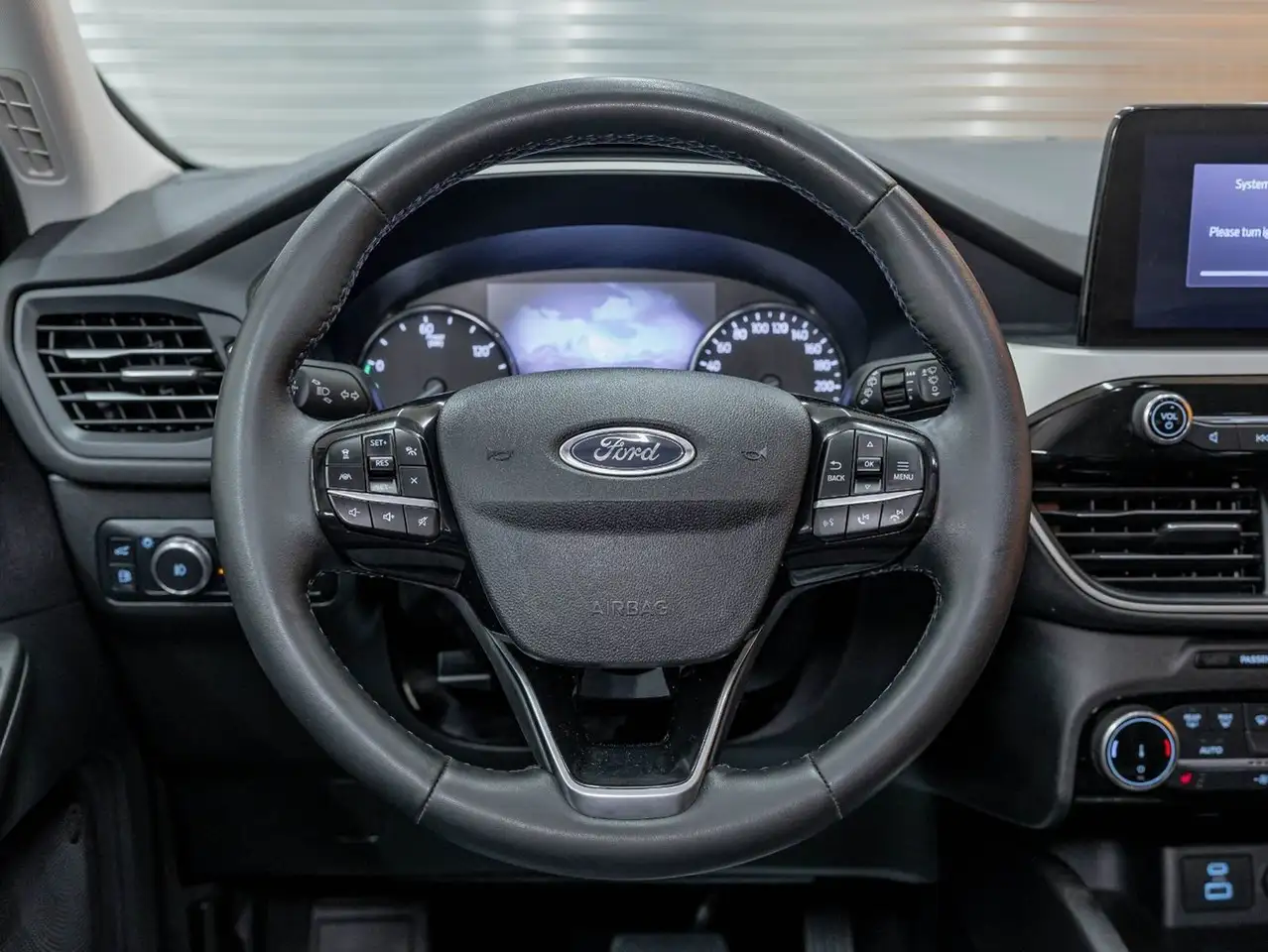 Ford Escape снимка Ford Escape