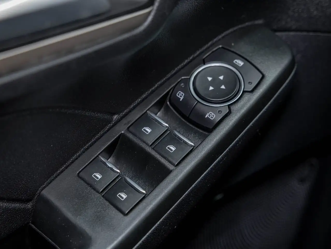 Ford Escape снимка Ford Escape