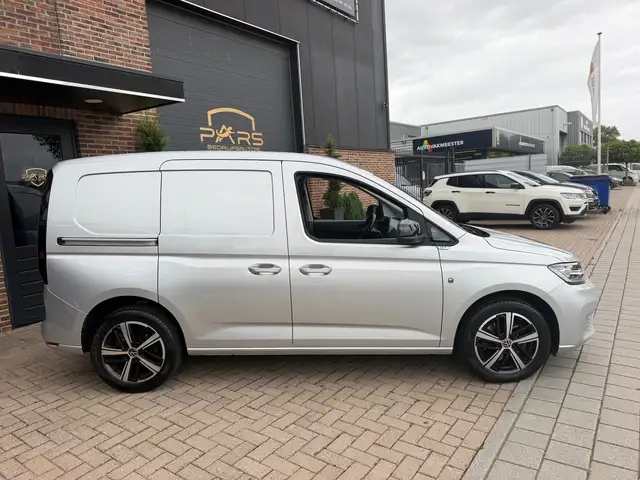 Volkswagen Caddy view 8