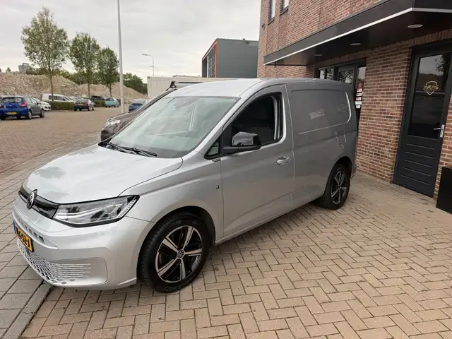 Volkswagen Caddy view 14