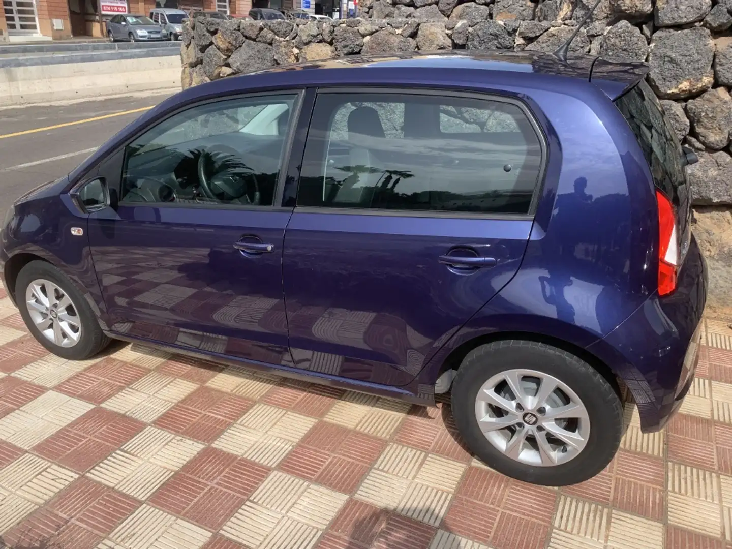 SEAT Mii 1.0 Style 75 Burdeos - 2