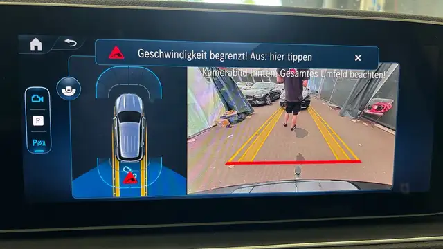 Mercedes-Benz Gle view 13
