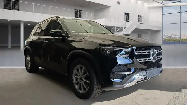 Mercedes-Benz Gle view 3