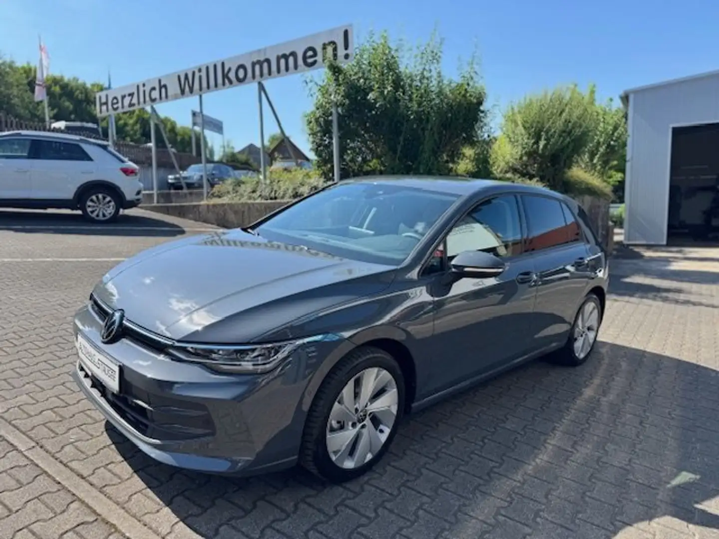 Volkswagen Golf 1.5TSI Life*Park&Comfort*Garantie 2028*Navi vorber Gris - 1