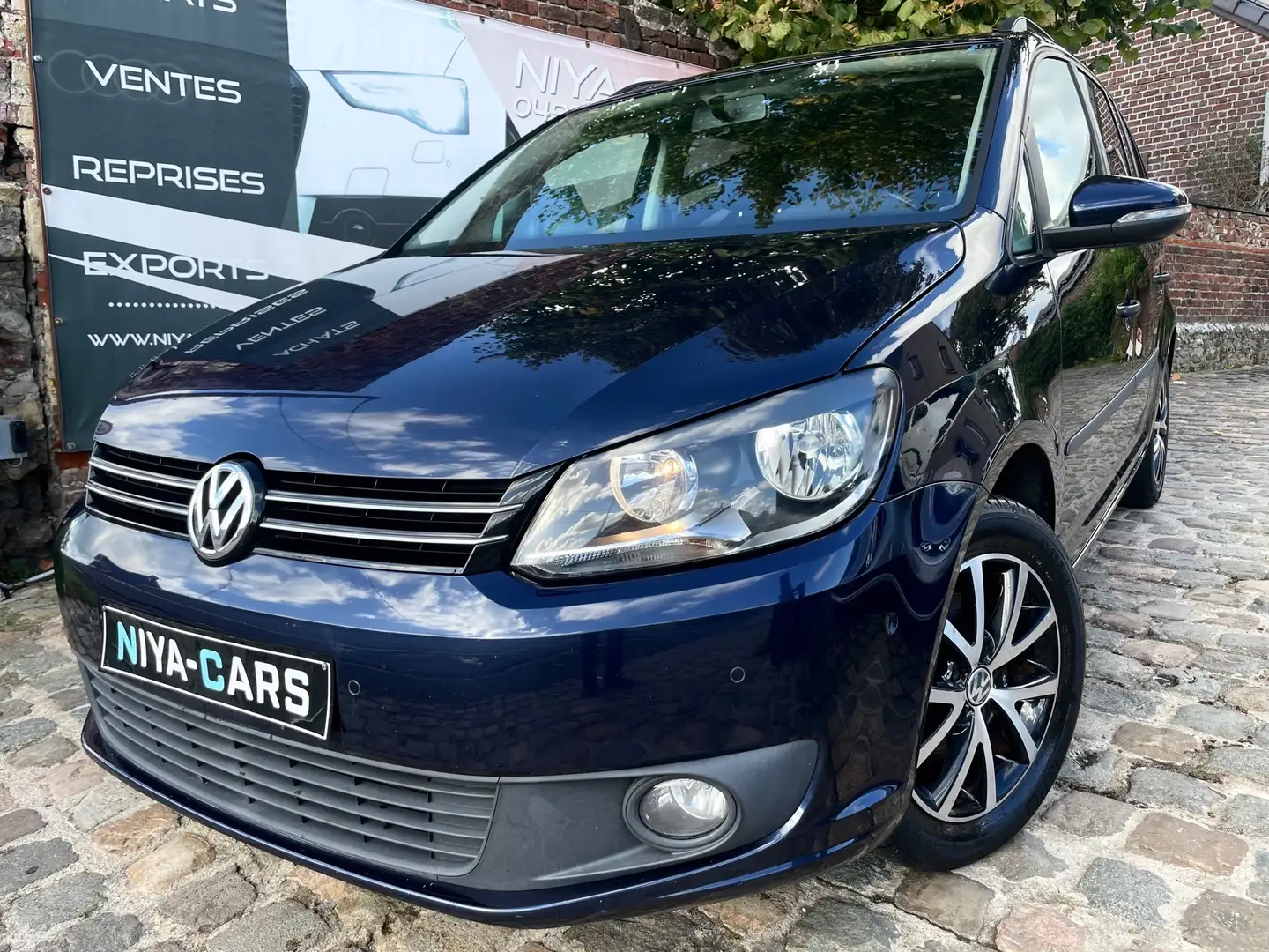 Volkswagen Touran 1.6 CR TDi Trendline DSG Bleu - 1