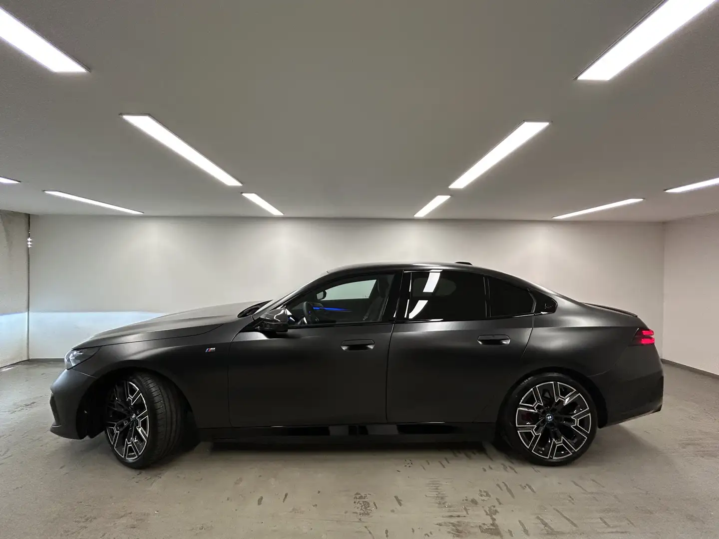 BMW i5 M60 xDrive Limousine M Sportpaket Pro DA. Prof. PA Gris - 2