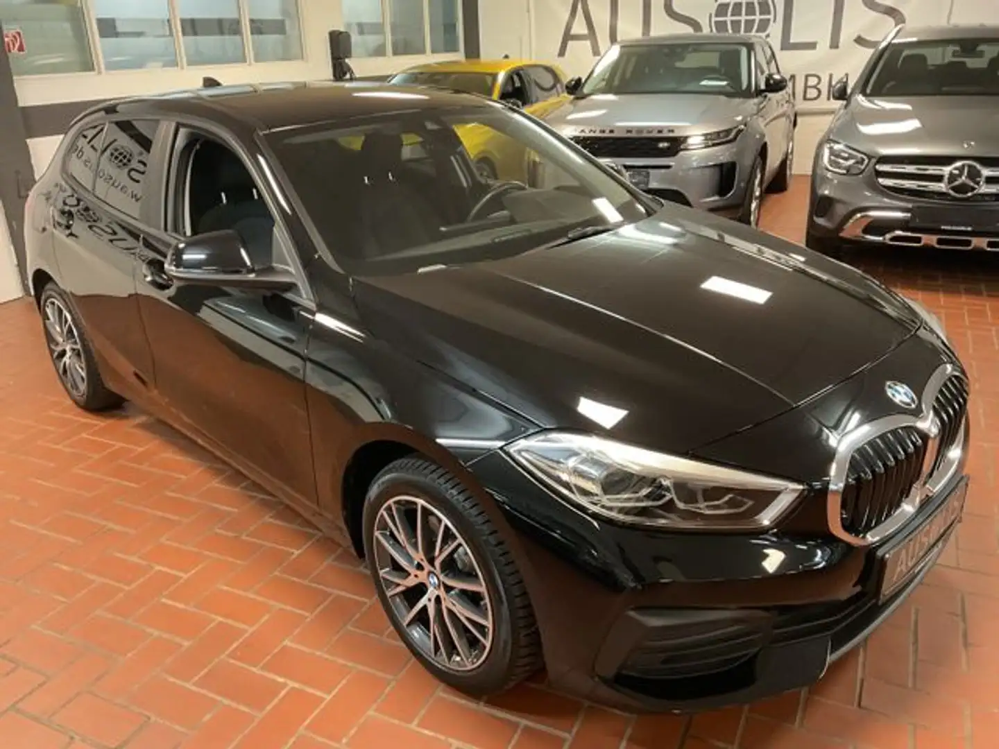BMW 116 d Advantage Live Cockpit,LED,Park Paket Schwarz - 2