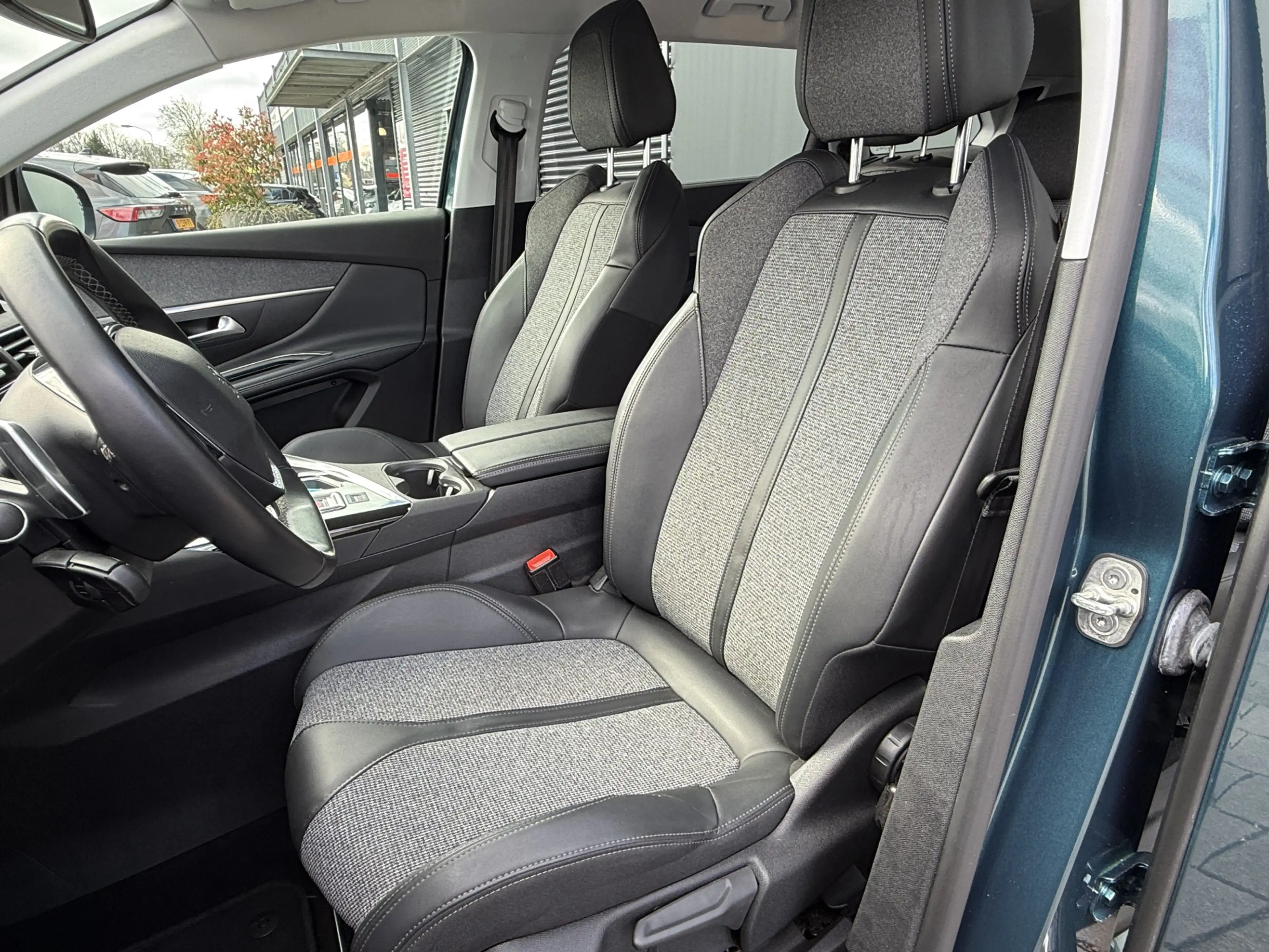 Peugeot 5008 BWJ 2021 | 1.2T 131PK Premium Av. AUTOMAAT | CLIMA — photo 4