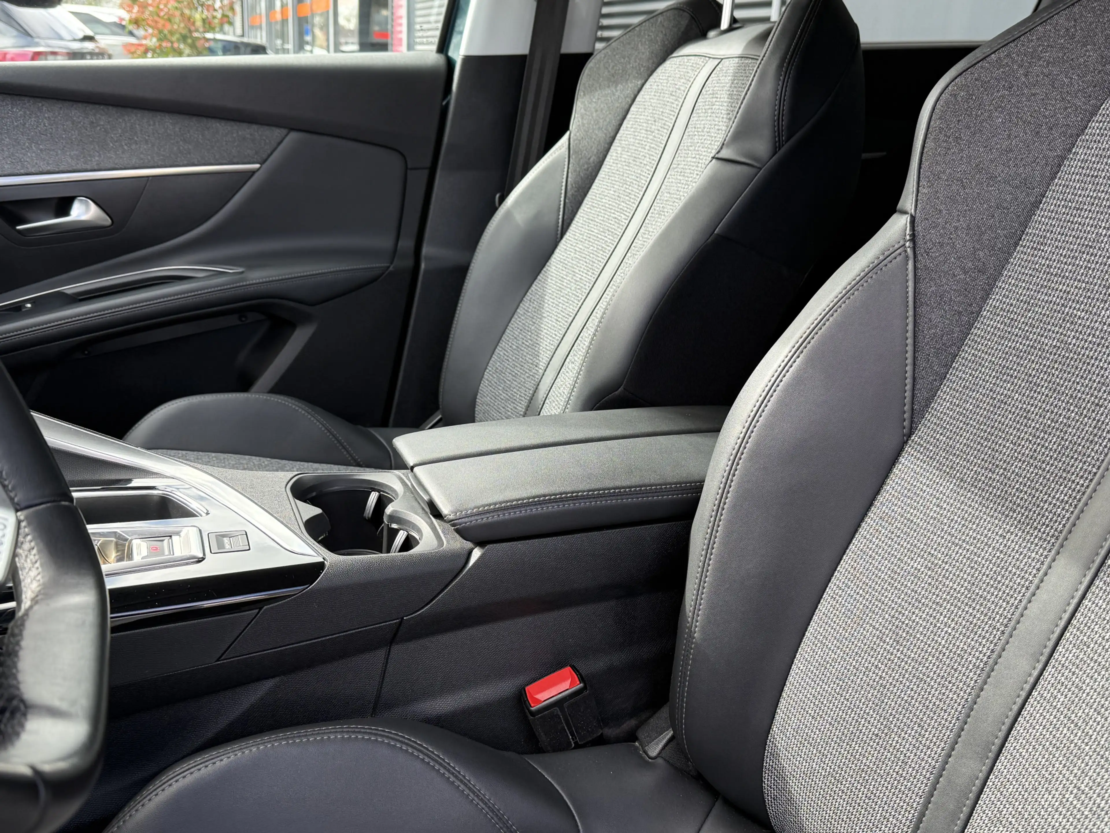 Peugeot 5008 BWJ 2021 | 1.2T 131PK Premium Av. AUTOMAAT | CLIMA — photo 30