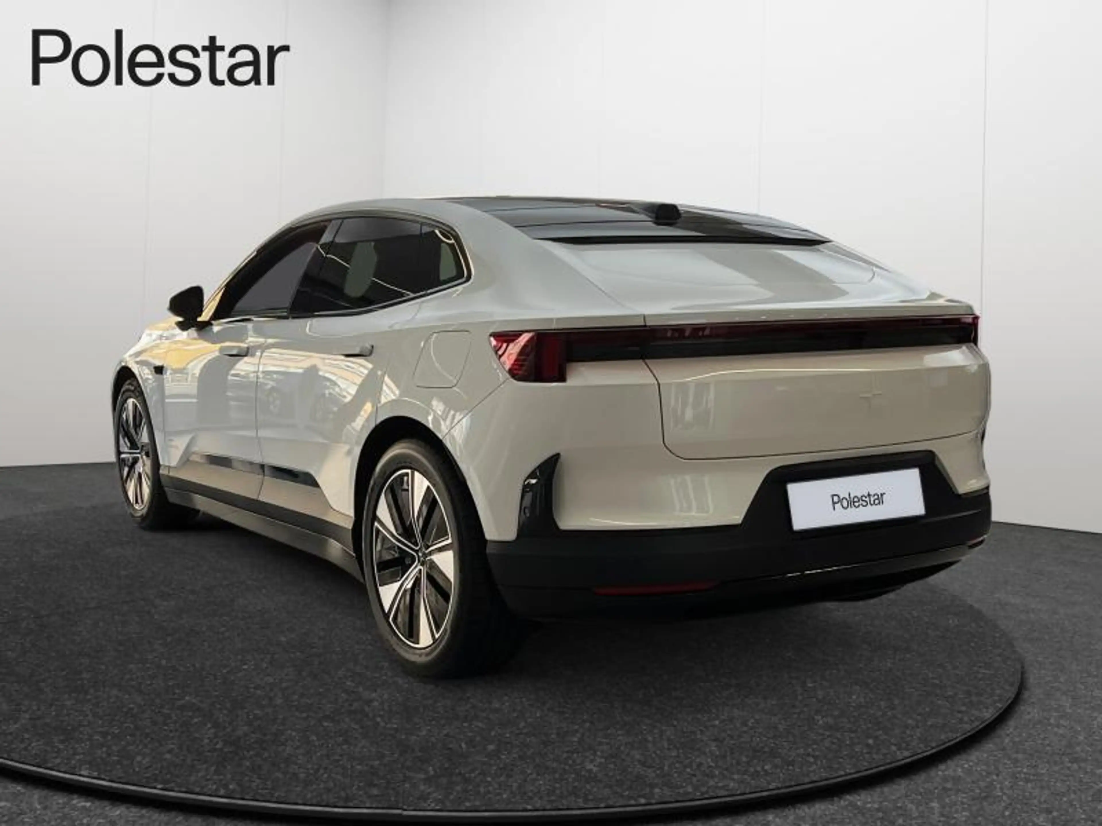 Polestar 4 PRIME PACK / LRSM — photo 14