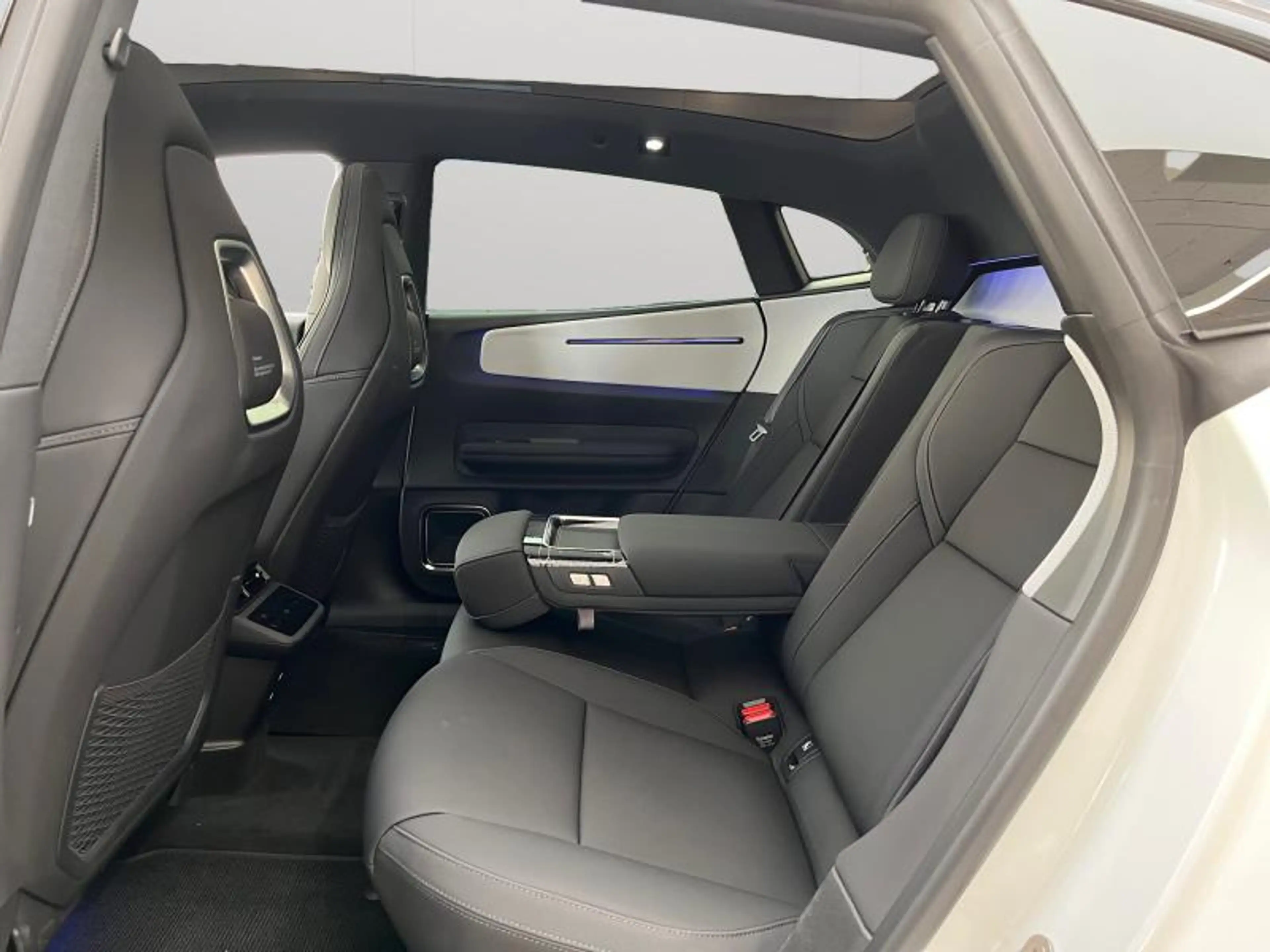 Polestar 4 PRIME PACK / LRSM — photo 10