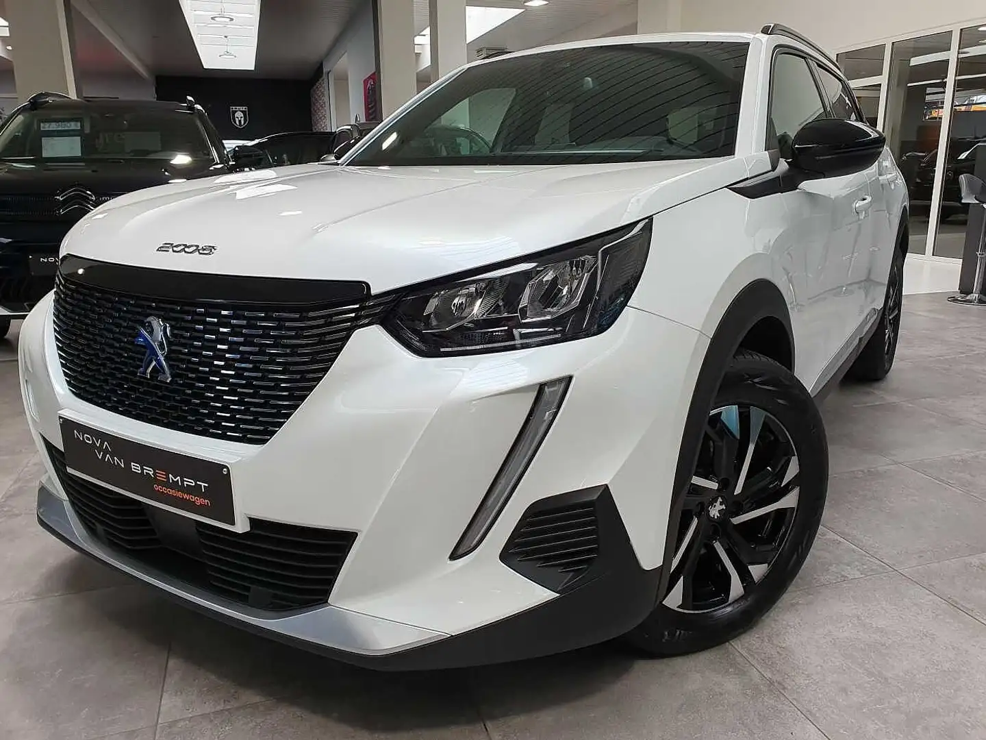 Peugeot 2008 1.2 PureTech Allure 130PK GPS Blanco - 1