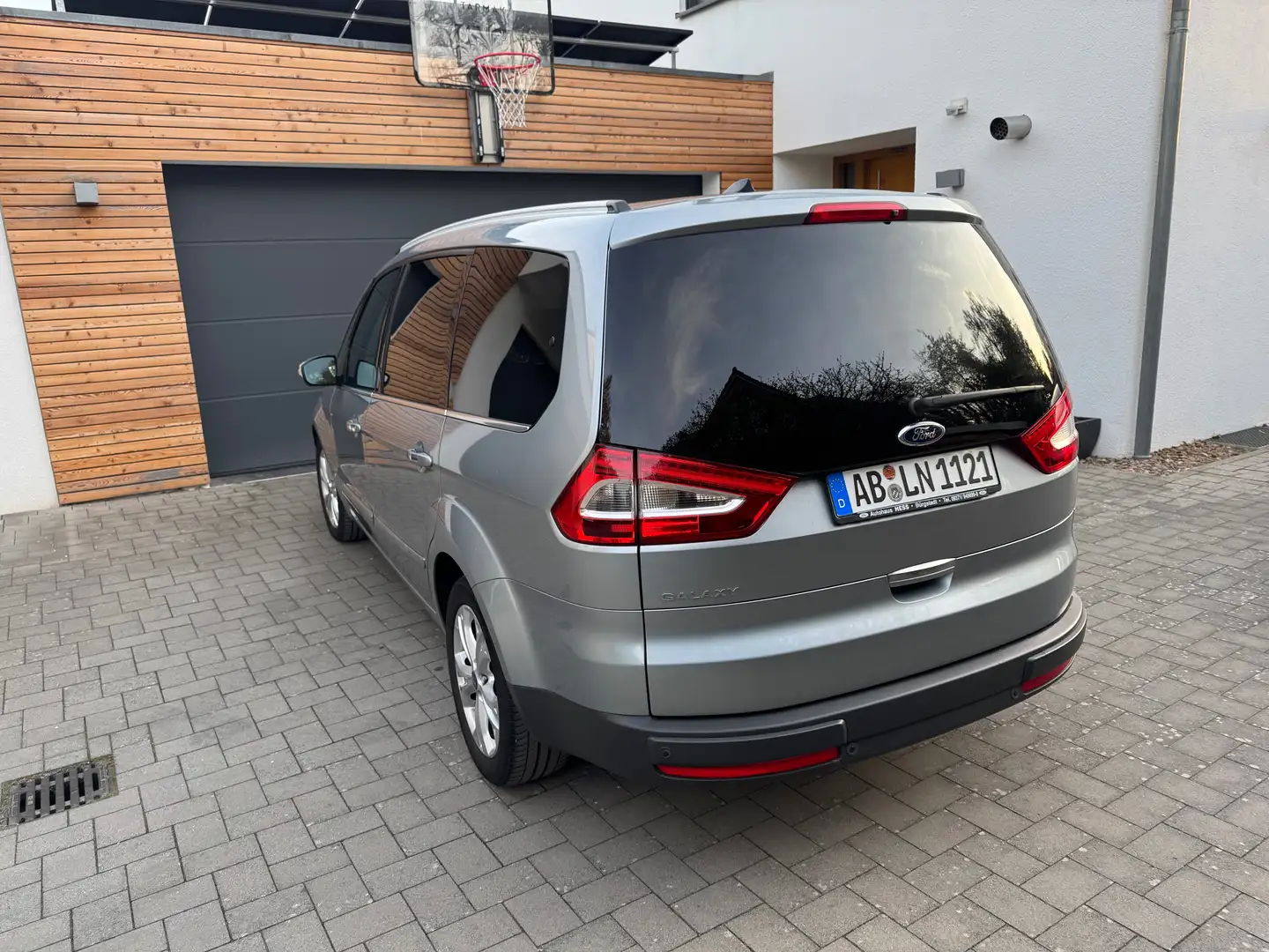Ford Galaxy Stříbrná - 2
