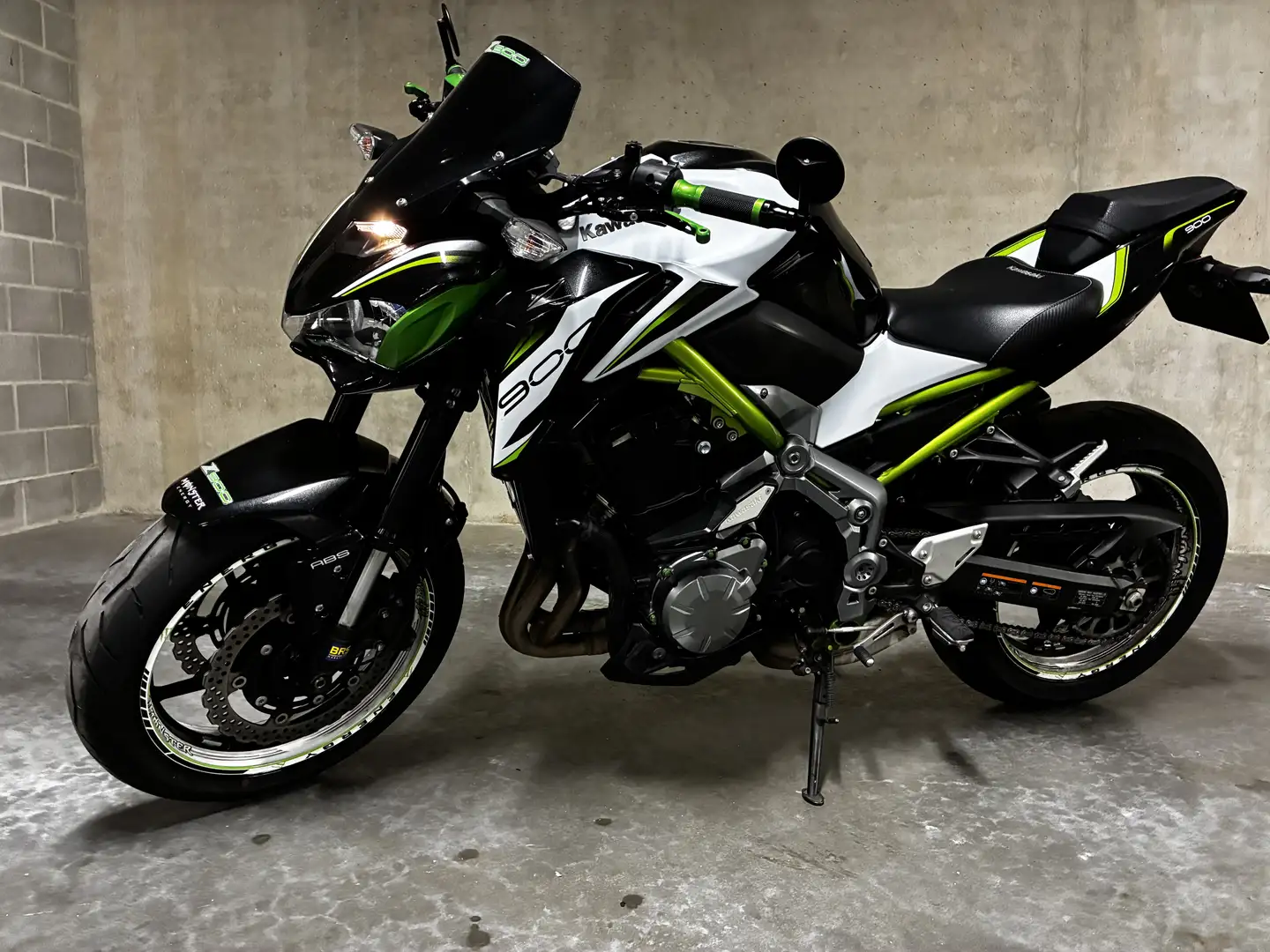 Kawasaki 900 Z crna - 2
