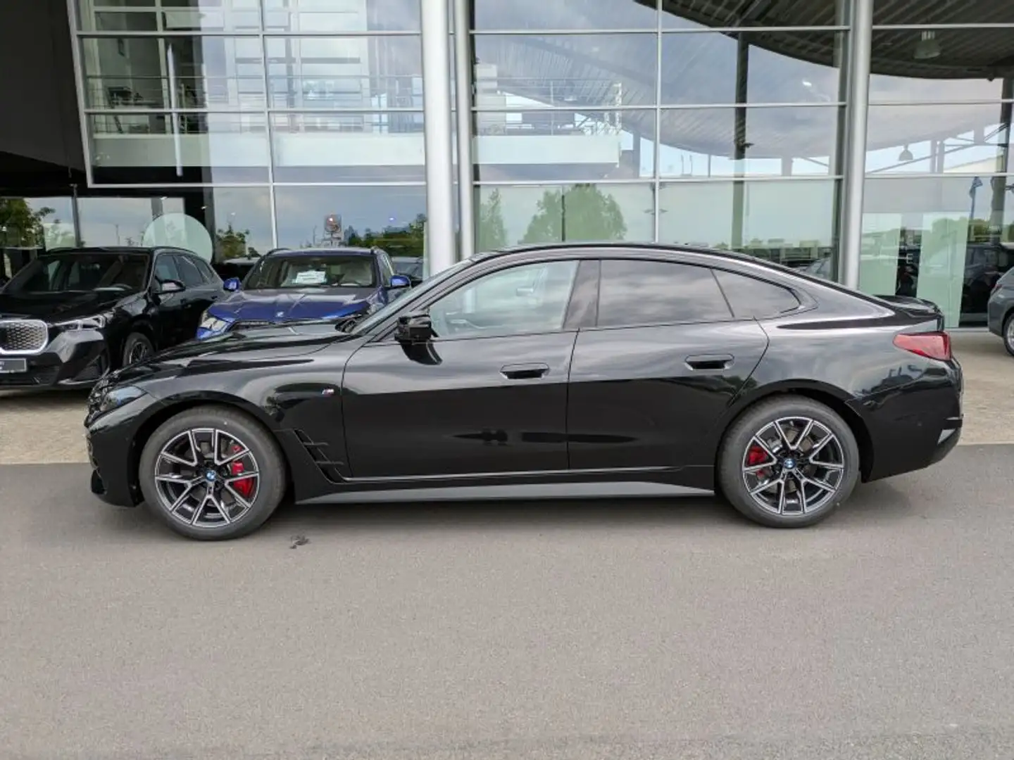 BMW 420 d M Sportpaket Schwarz - 2
