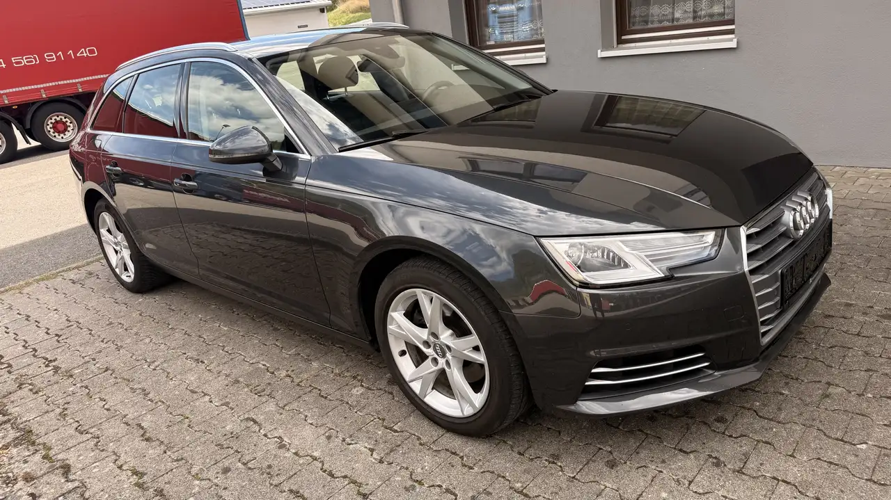 Audi A4 Sport NAVI LEDER DSG AHK TÜV u SERVICE NEU, foto 4