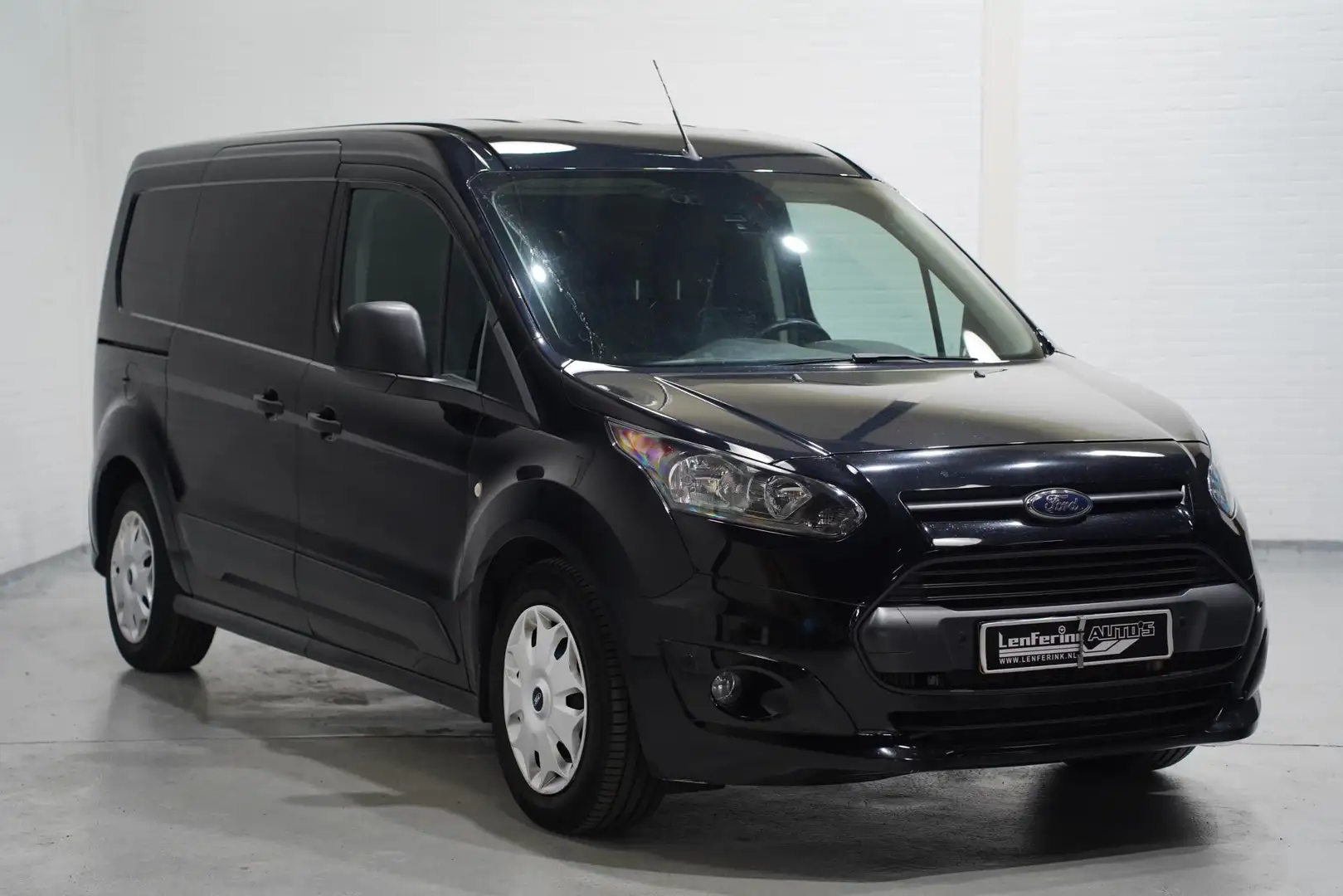 Ford Transit Connect 1.5 TDCI 120 pk L2 Trend Airco, Cruise control PDC Zwart - 2