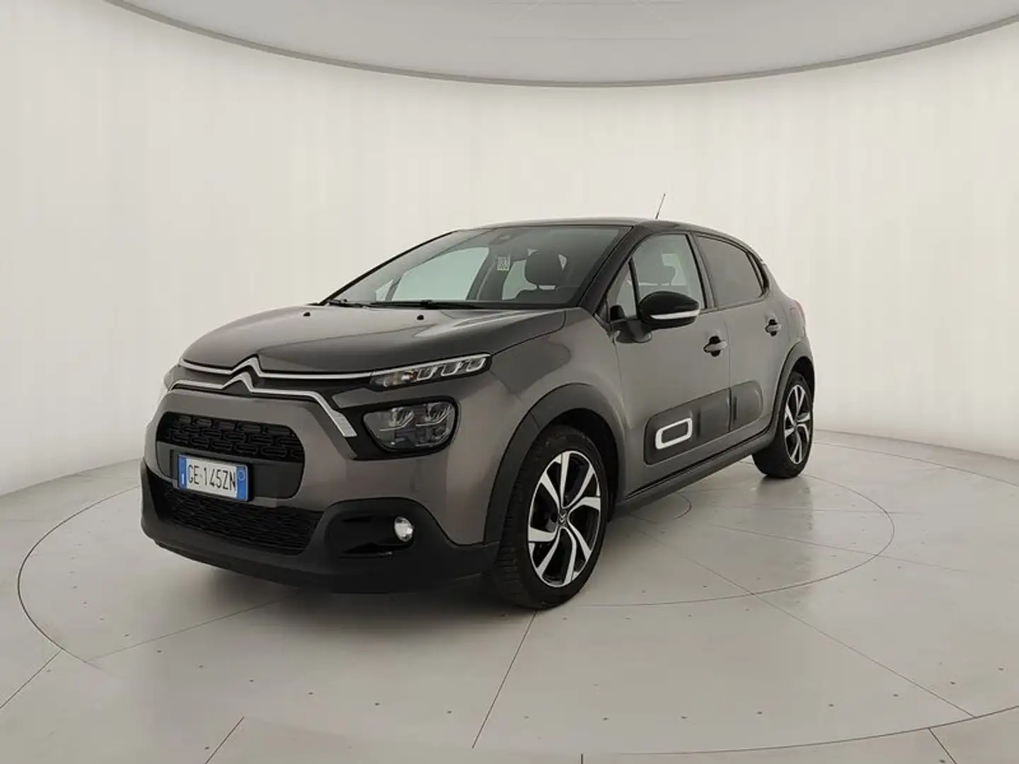 Citroen C3 1.2 PureTech Feel Grau - 1