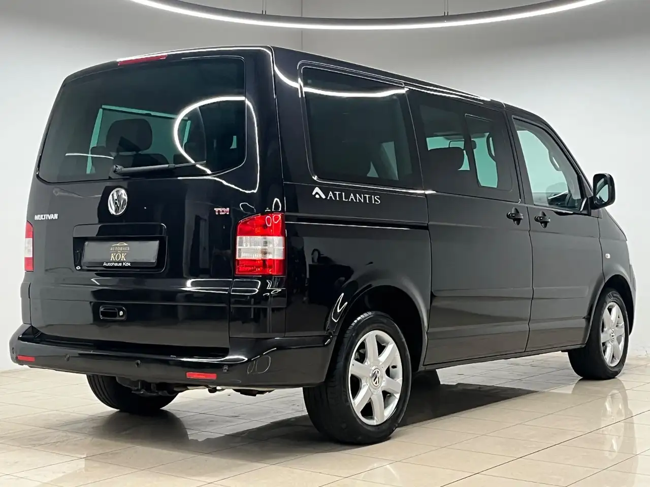 VOLKSWAGEN MULTIVAN ATLANTIS DSG - 6 PLACES - CUIR - RÉGULATEUR DE VITESSE - CLIMATISATION - JANTES ALLIAGE