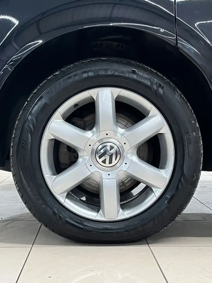 VOLKSWAGEN MULTIVAN ATLANTIS DSG - 6 PLACES - CUIR - RÉGULATEUR DE VITESSE - CLIMATISATION - JANTES ALLIAGE