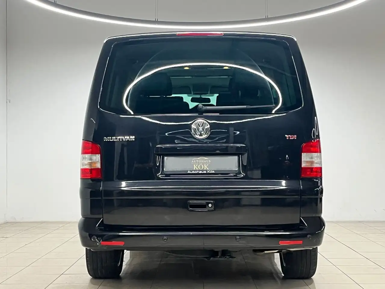 VOLKSWAGEN MULTIVAN ATLANTIS DSG - 6 PLACES - CUIR - RÉGULATEUR DE VITESSE - CLIMATISATION - JANTES ALLIAGE
