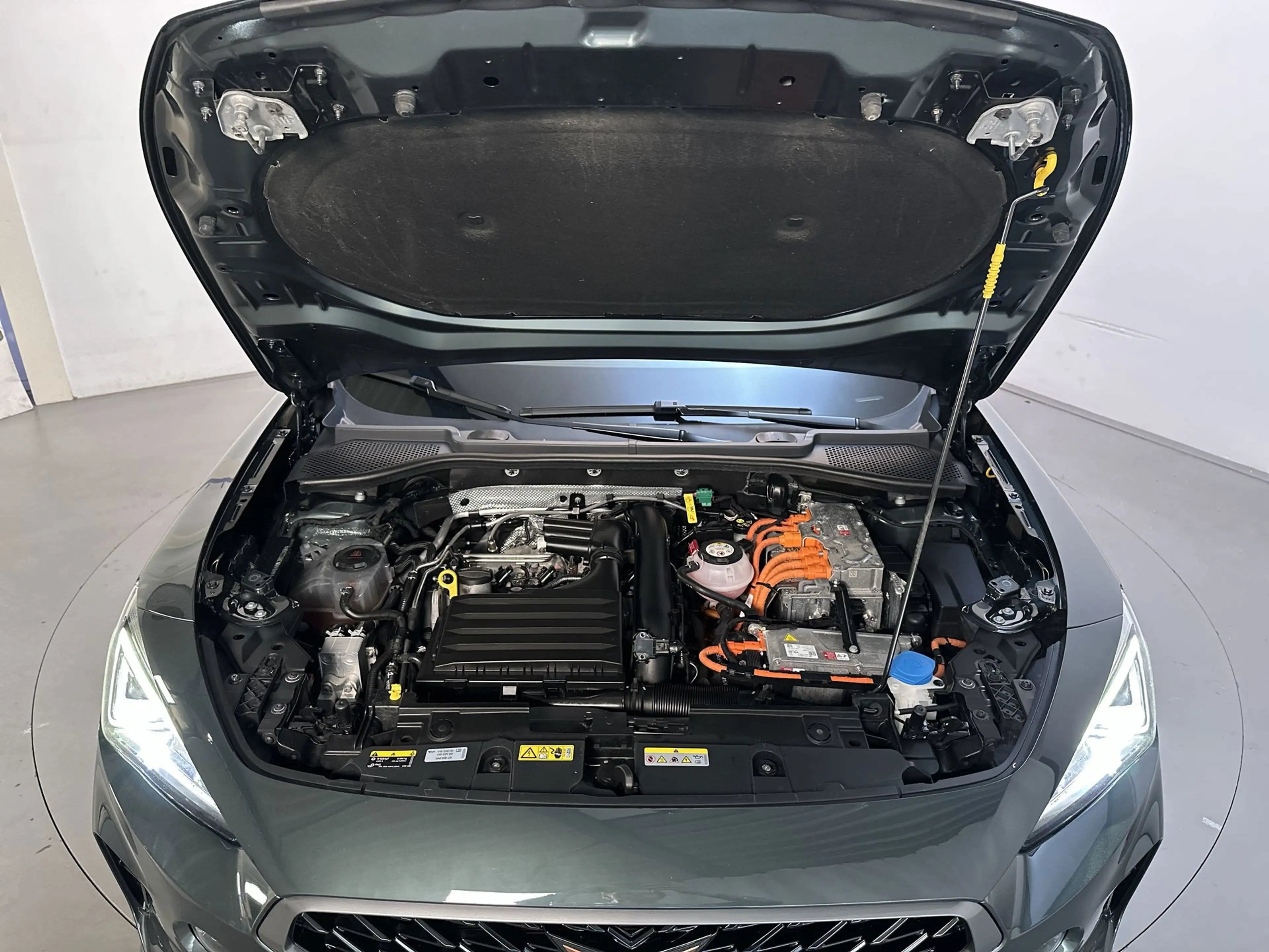 CUPRA Formentor 1.4 e-Hybrid VZ 245pk Performance Camera Trekhaak — photo 16