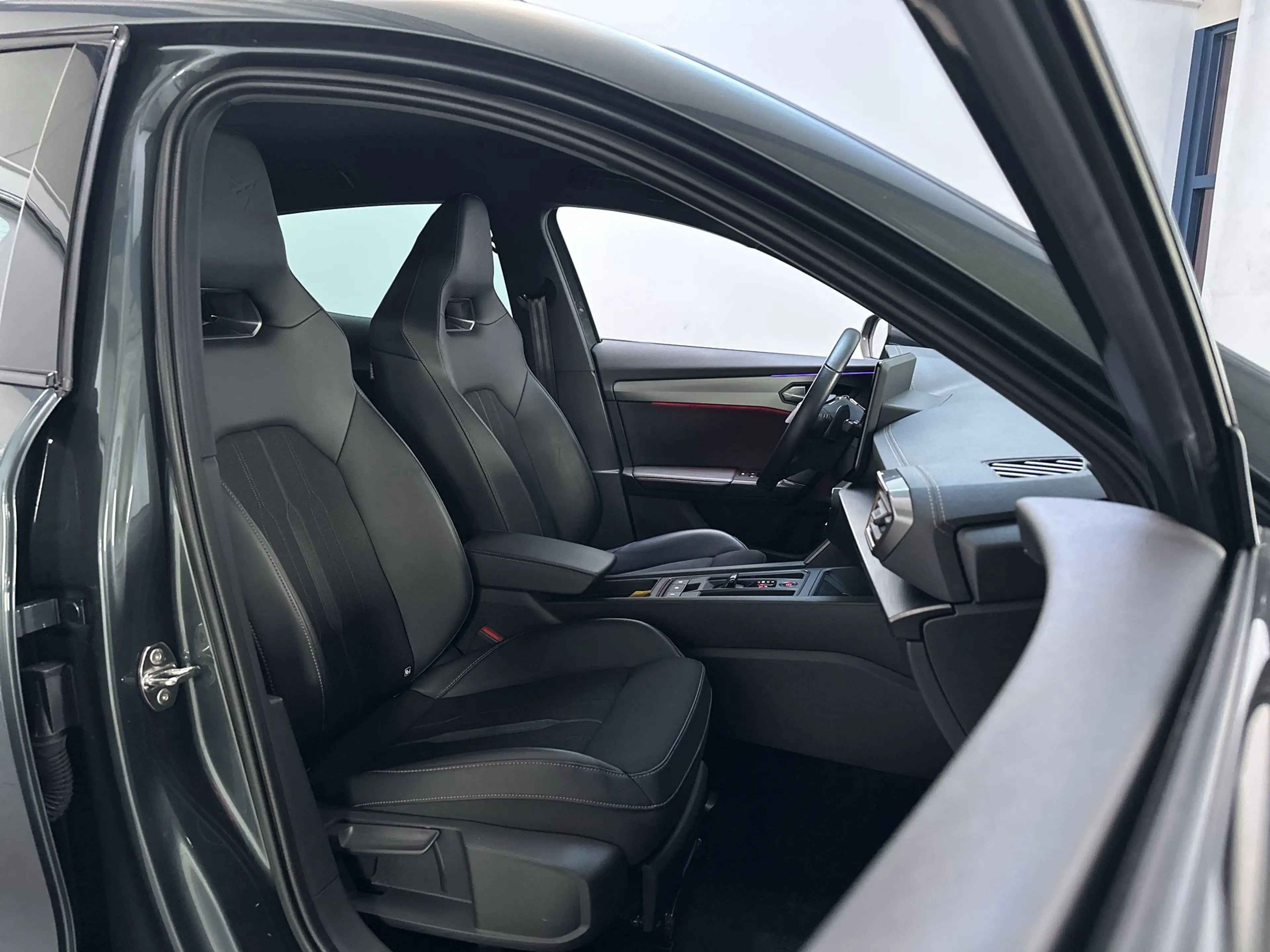 CUPRA Formentor 1.4 e-Hybrid VZ 245pk Performance Camera Trekhaak — photo 7