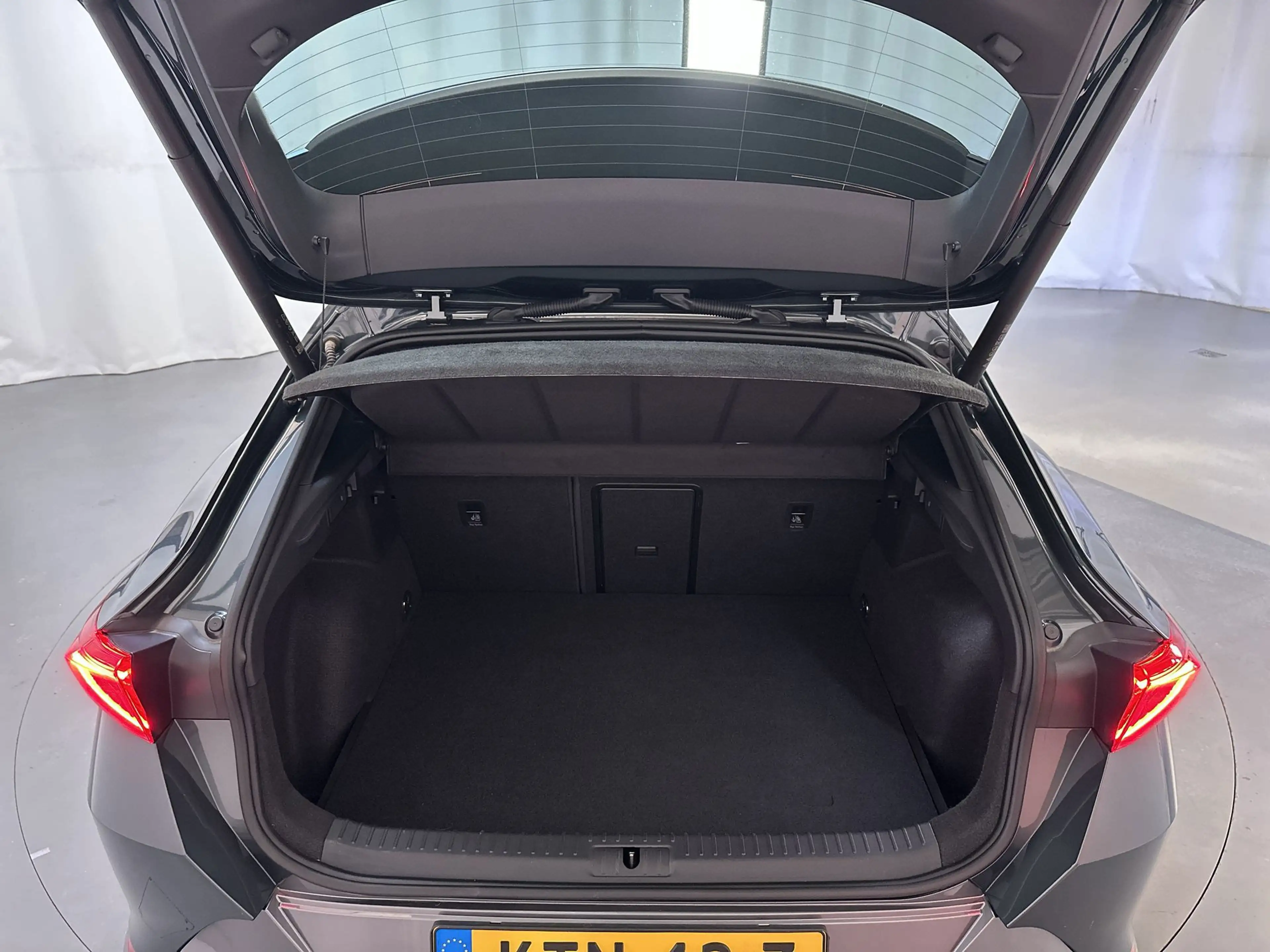 CUPRA Formentor 1.4 e-Hybrid VZ 245pk Performance Camera Trekhaak — photo 11