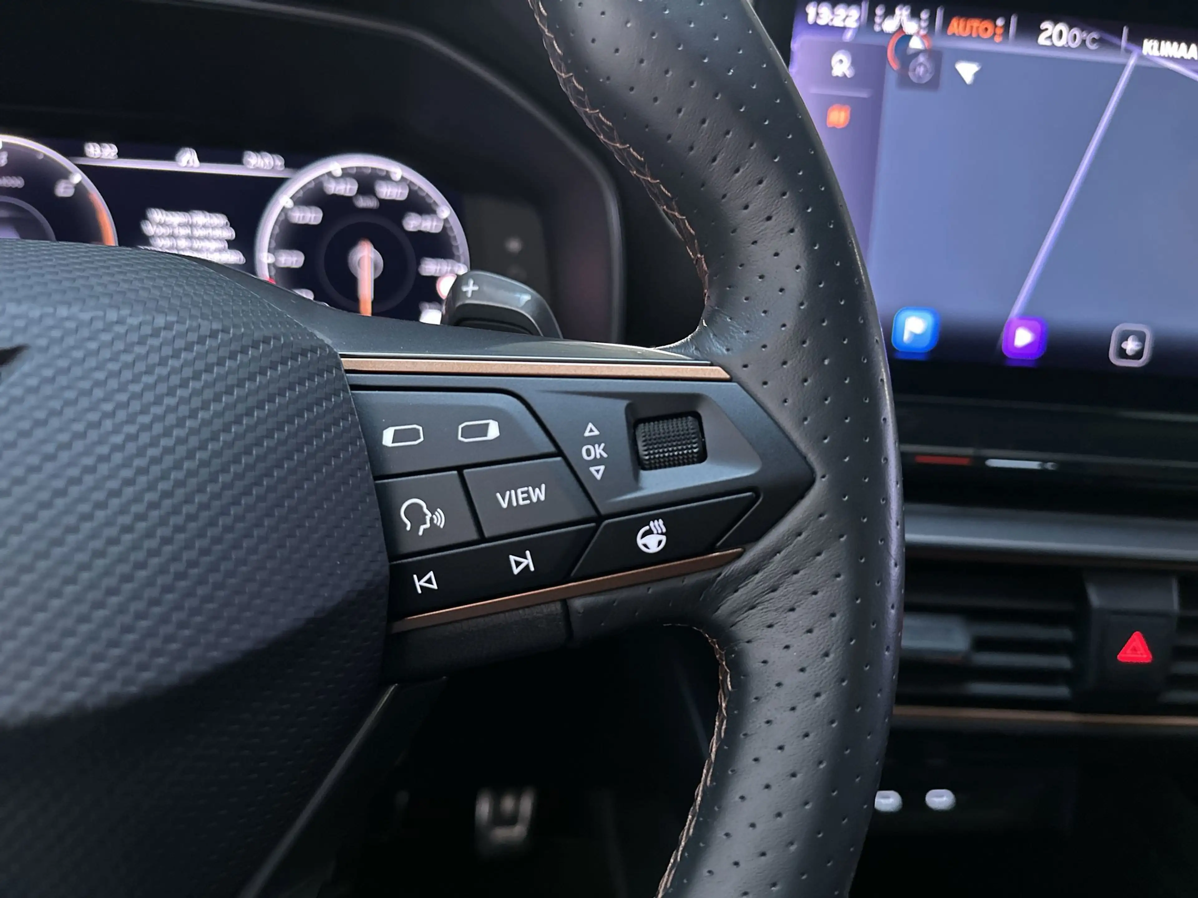 CUPRA Formentor 1.4 e-Hybrid VZ 245pk Performance Camera Trekhaak — photo 25