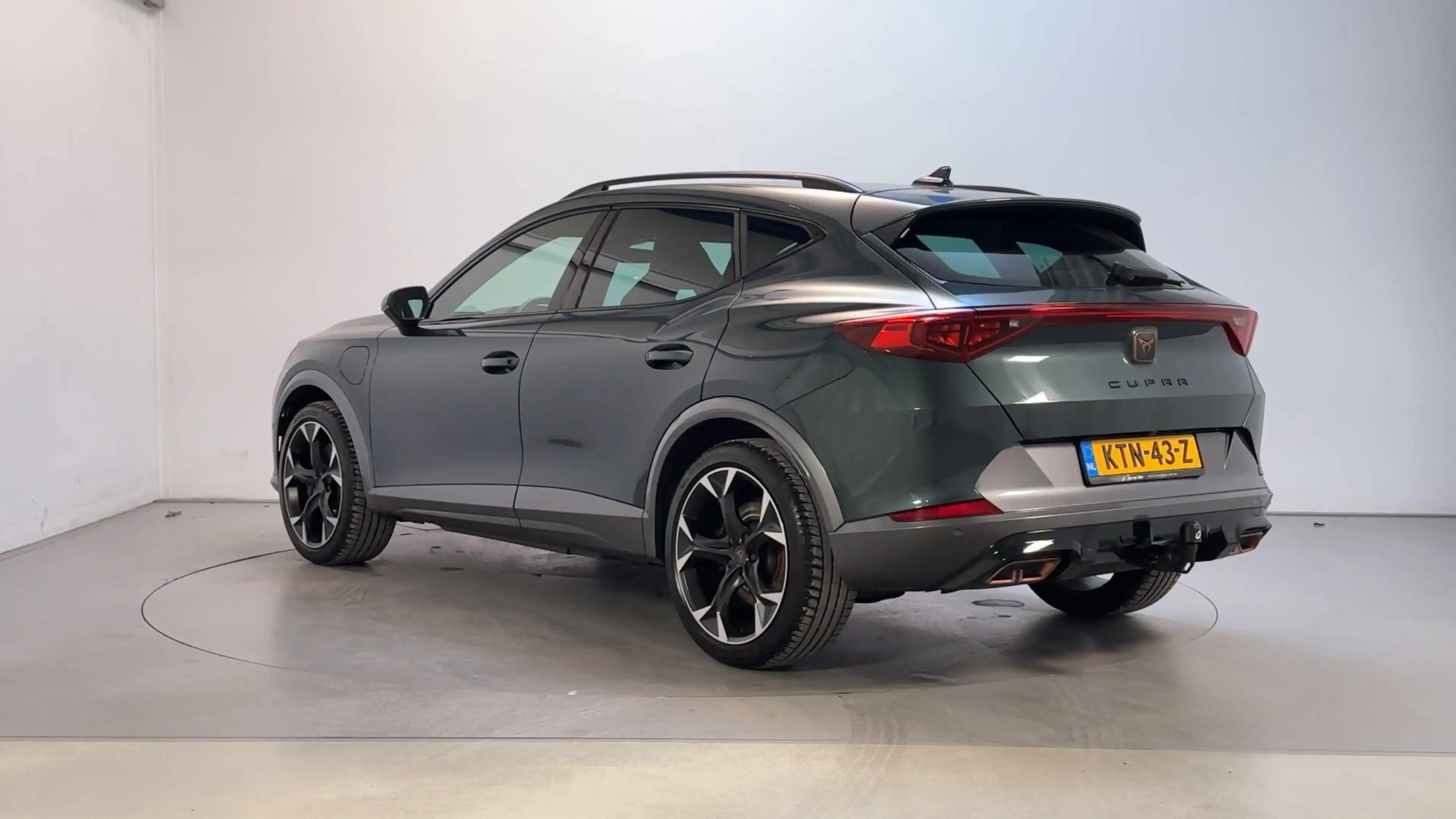 CUPRA Formentor 1.4 e-Hybrid VZ 245pk Performance Camera Trekhaak — photo 6