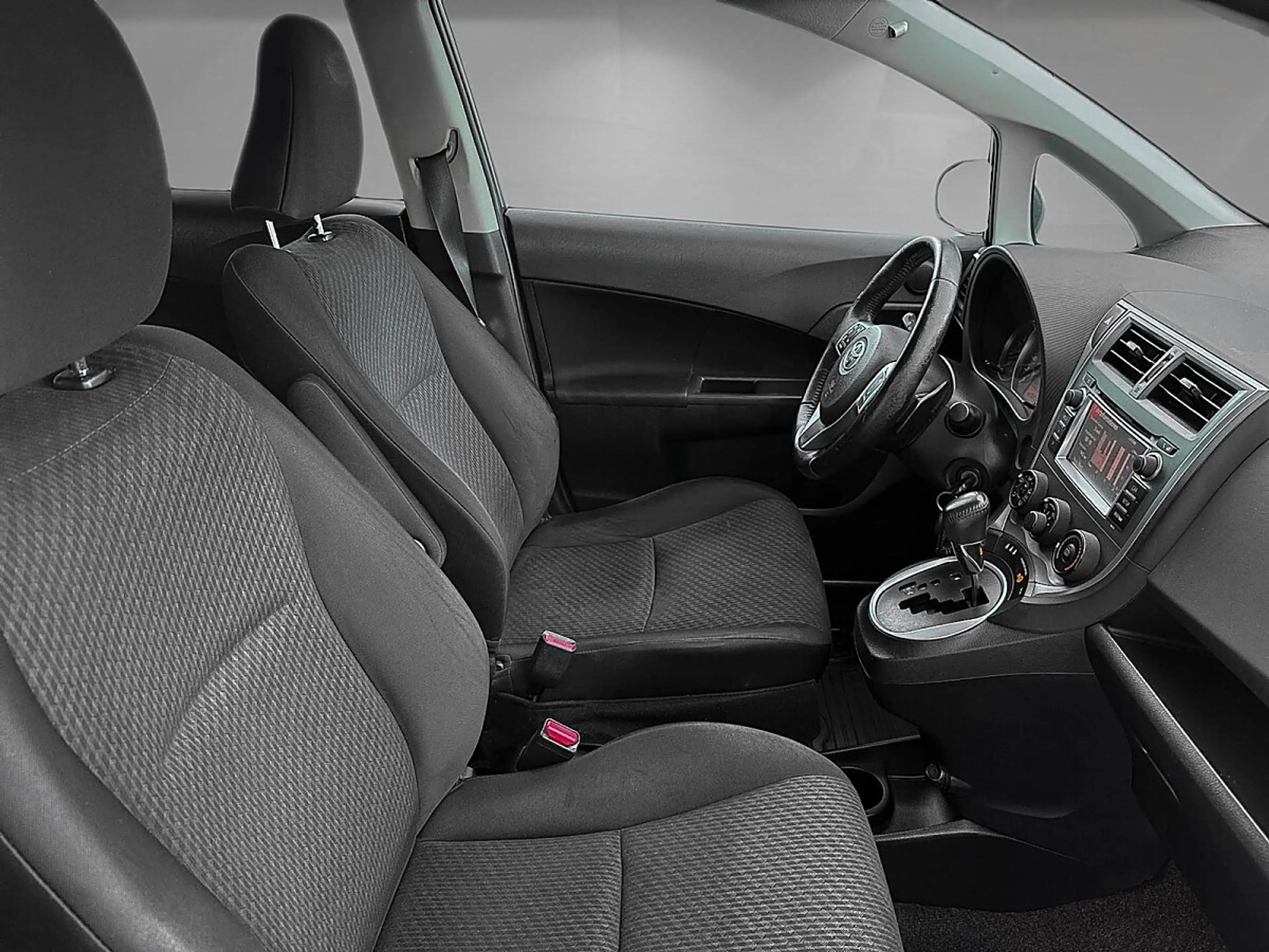 Toyota Verso-S Verso S 1,33 dVVT-i Active Aut. | PICKERL BIS 0... — photo 8