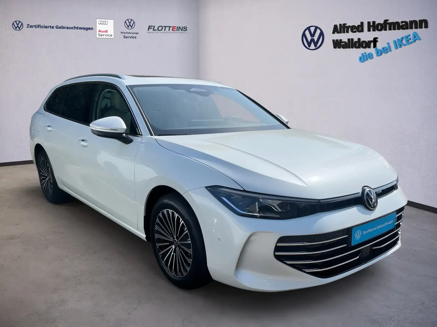 Volkswagen Passat Variant 1.5 eHybrid DSG AHK KEYLESS LEDER LED PANO Weiß - 2