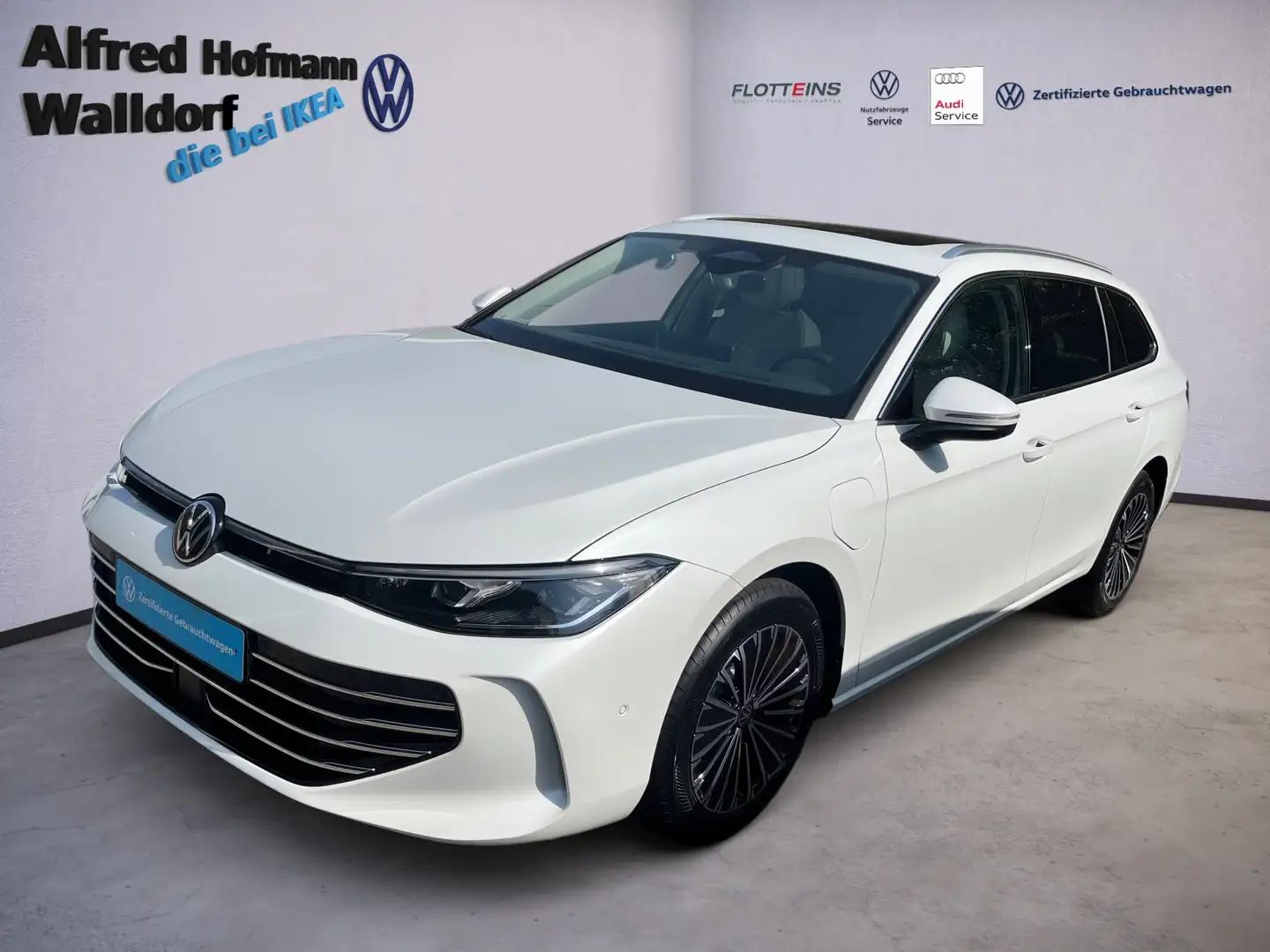 Volkswagen Passat Variant 1.5 eHybrid DSG AHK KEYLESS LEDER LED PANO Weiß - 1